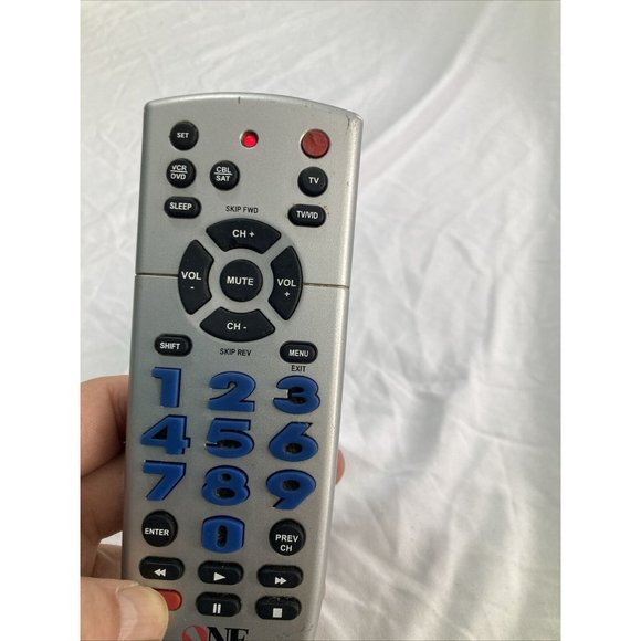 One For All 4-Device Universal Big-Button Remote Control URC4110 TV DVD VCR SAT - Picture 1 of 5